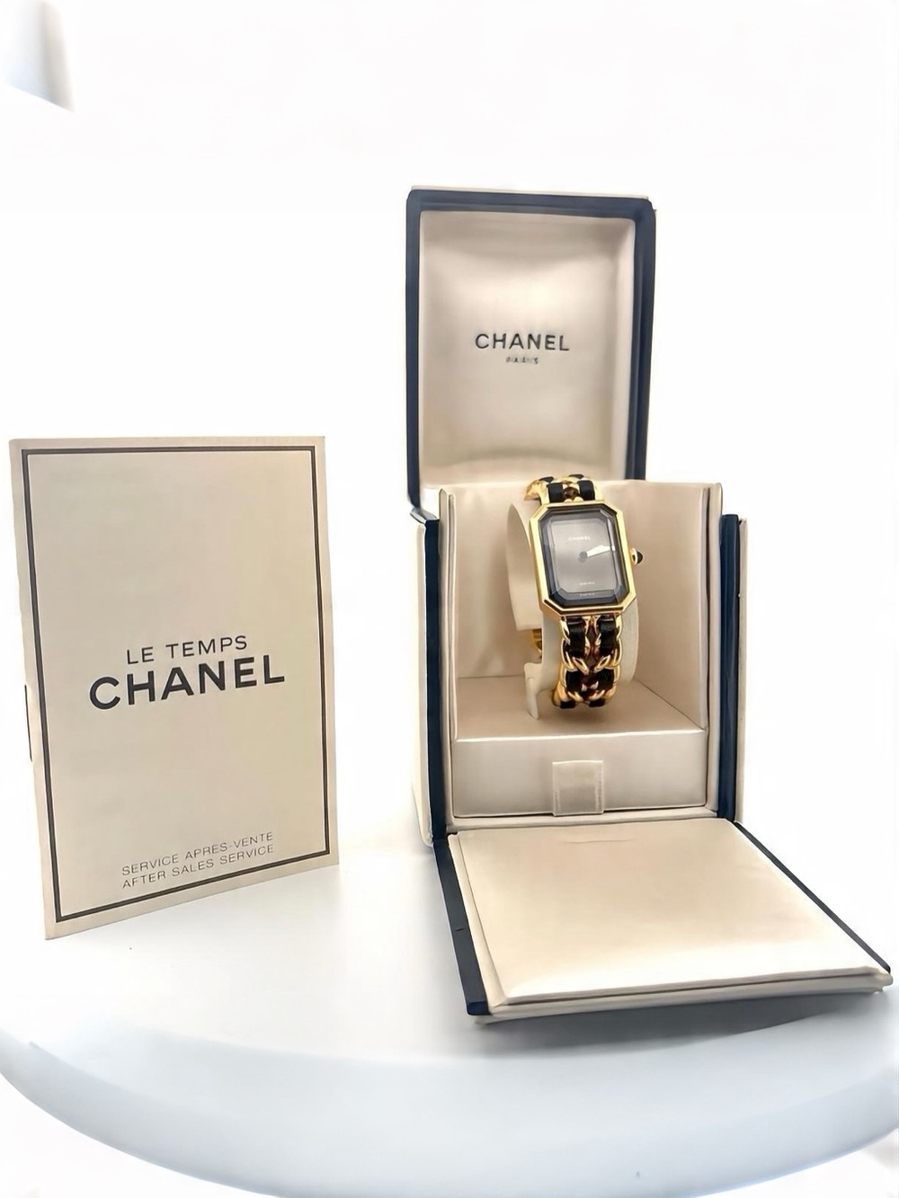 AUTHENTIC VINTAGE CHANEL PREMIERE M WATCH - WITH BOX - Picture 3 of 10